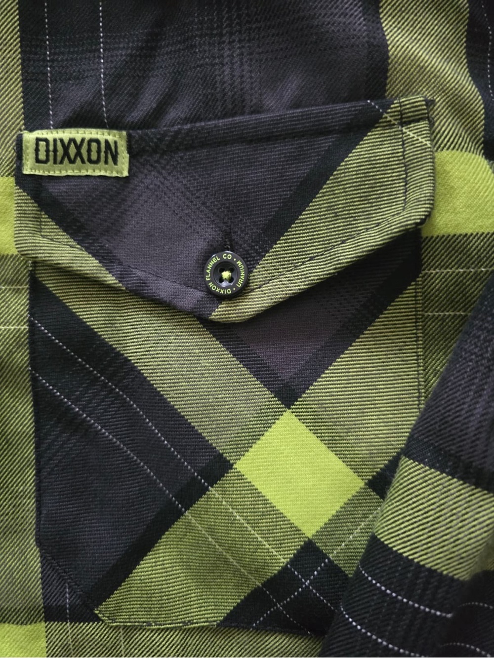 Men’s Size Large Dixxon Flannel Shirt. Dixxon Button Up Shirt. Like New Shirt - Picture 6 of 9